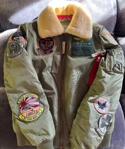 Bunda ALPHA INDUSTRIES