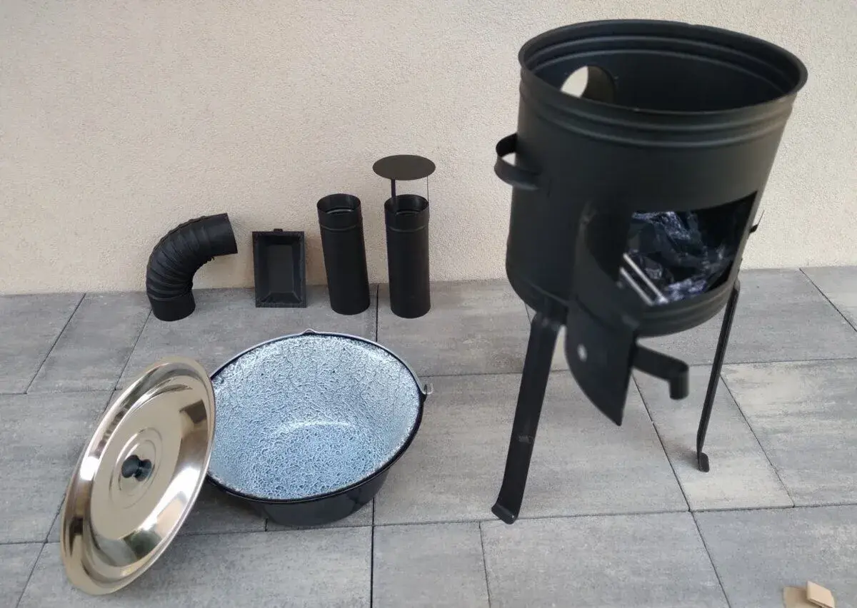 Kotlik + kotlina na zabijacku/gulas