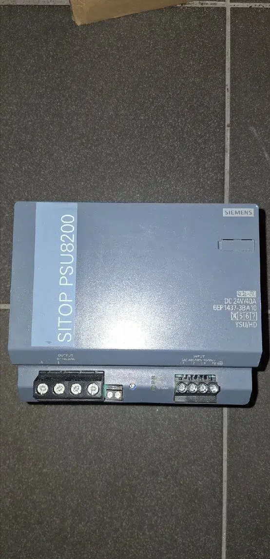 Priemyselný zdroj Siemens SITOP PSU8200 24V/40A