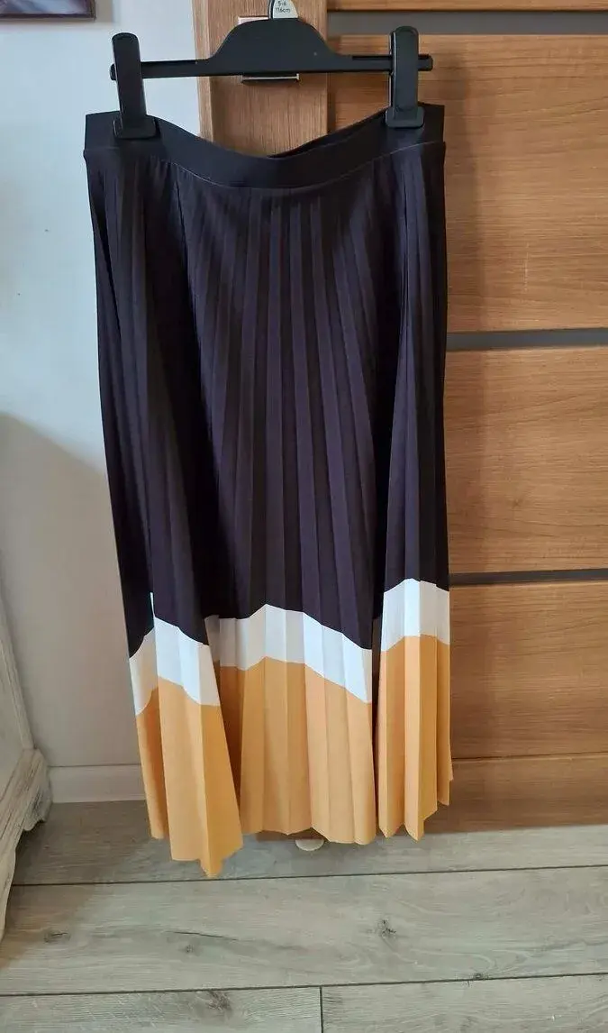 flisovaná sukňa F&F velkost M