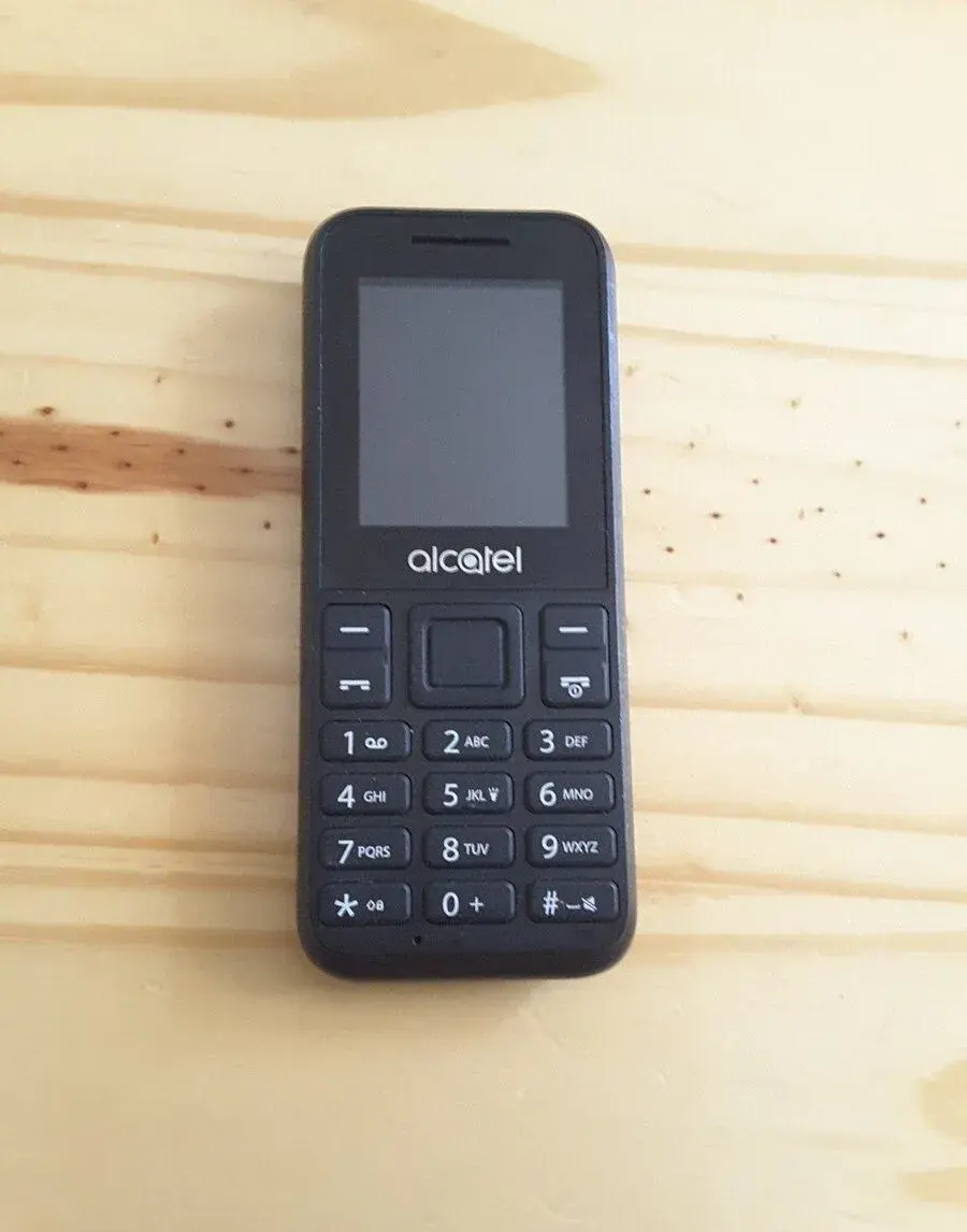 Tlačítkový mobil Alcatel 1066G