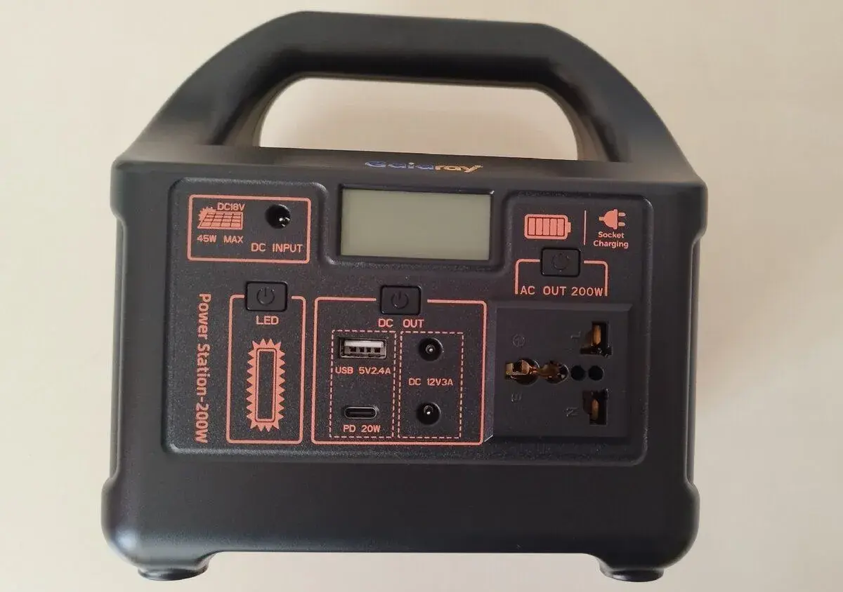 Prenosná napájacia stanica Eg015Li 200W