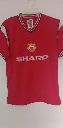 MANCHESTER UNITED.