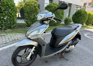 HONDA VISION 110, r.v.2011, 35.000km, PLNE FUNKČNÝ,NOVÁ PNEU