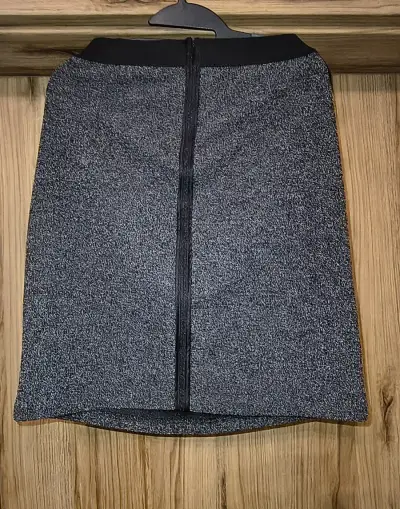 Čierno-biela prskaná sukňa In Wear, č.44