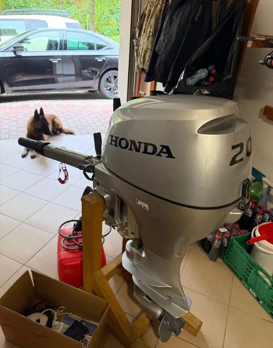 HONDA BF20D 20 HP + ČLN ADVENTURE M-400 – komplet 1 600 €