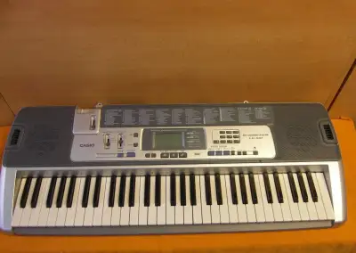 El.klávesy Casio LK 100. VÝBORNÝ STAV