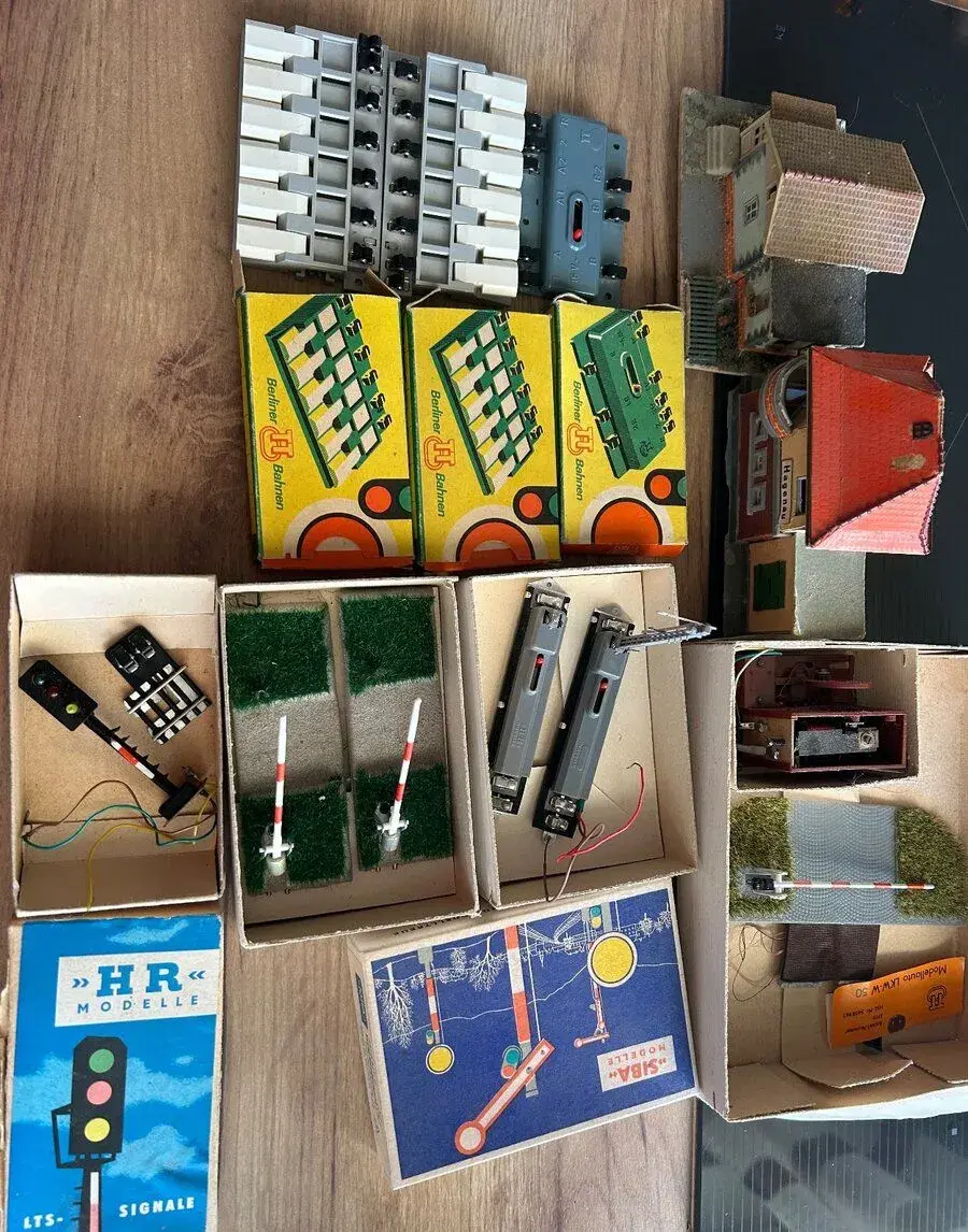Modelové doplnky železničné