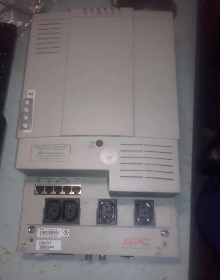 Zalozny zdroj BACK - UPS HS 500