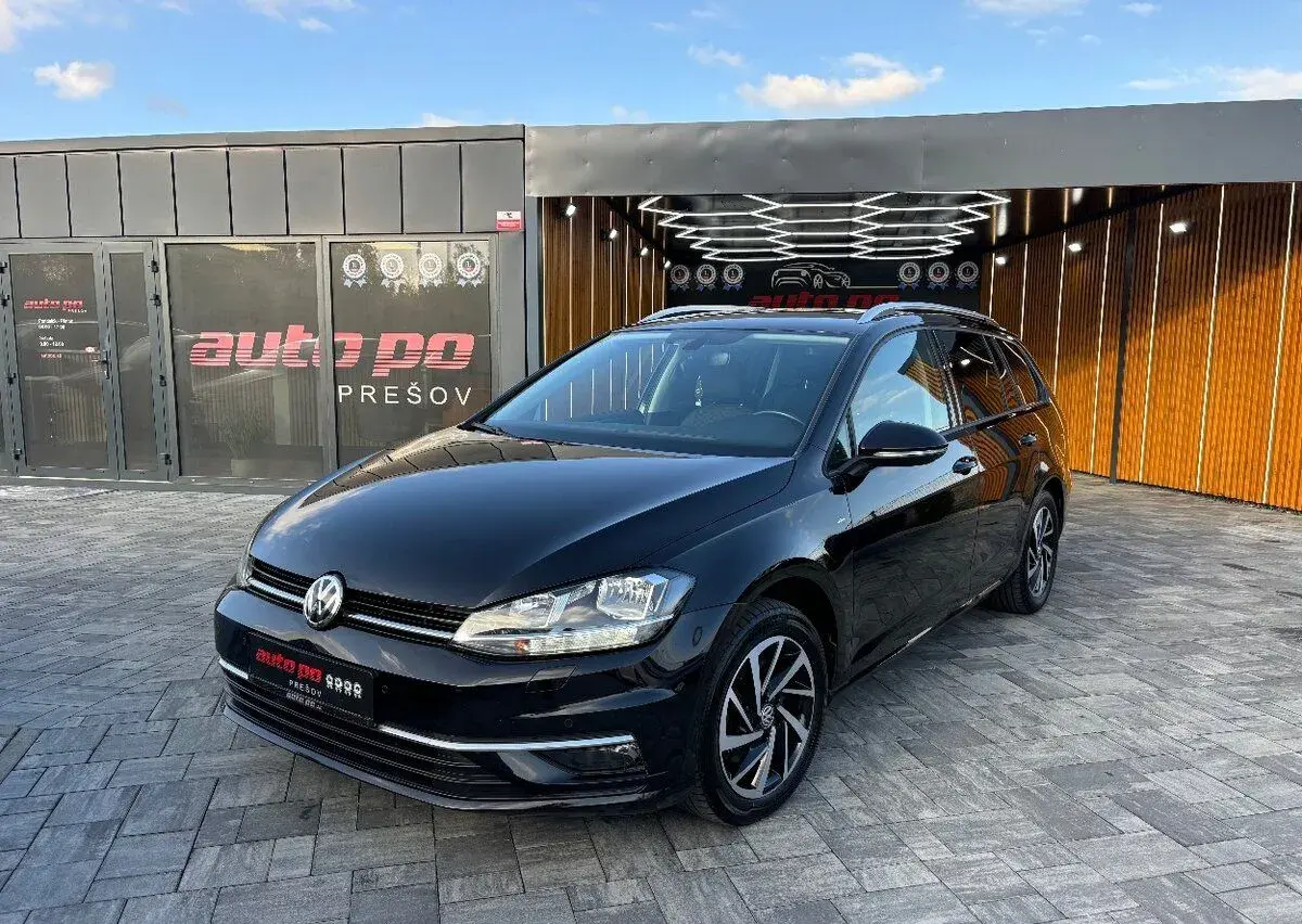 Volkswagen Golf – 155 382 km