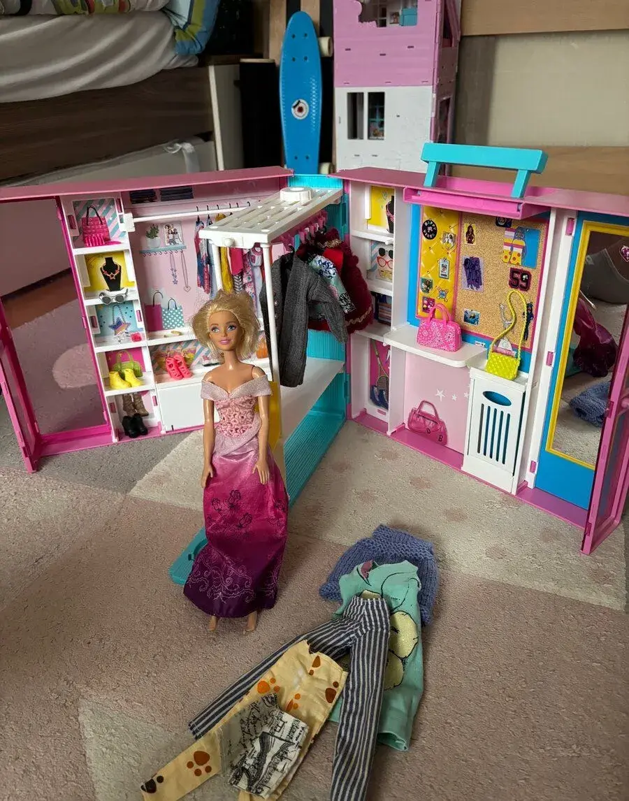 Barbie satnik