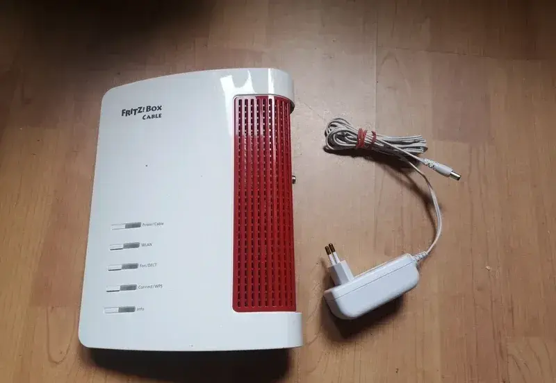 wifi router FRITZ BOX 6660 cable