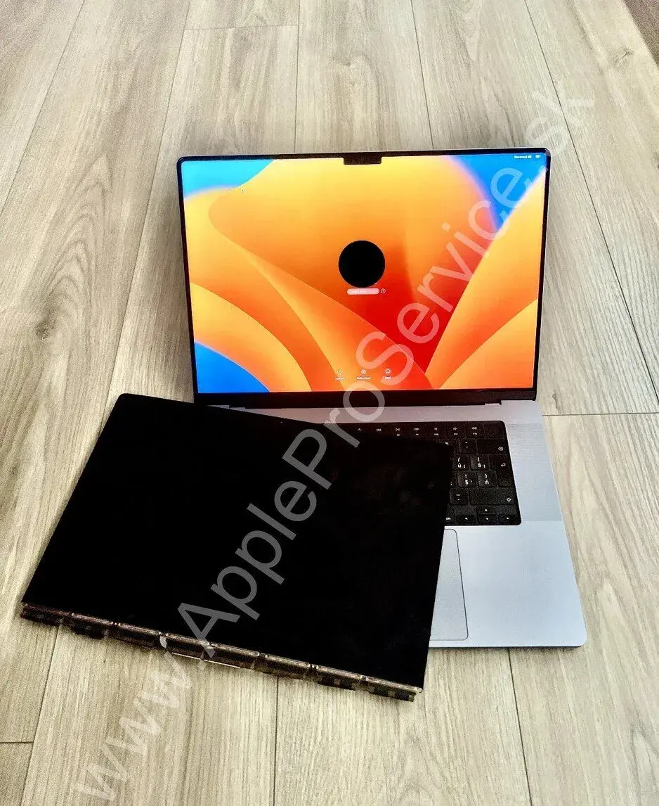 Oprava displeju MacBook Pro, MacBook Air
