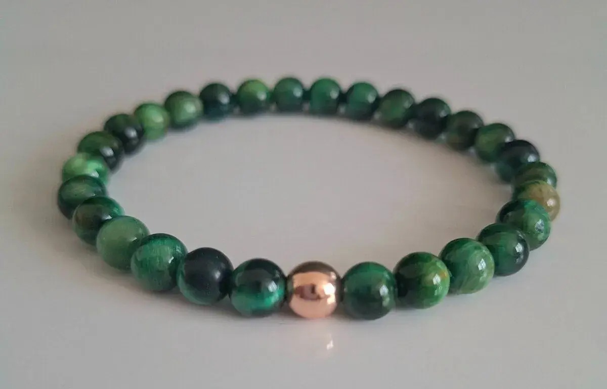 Jemný náramok zo 6mm zeleného tigrieho oka