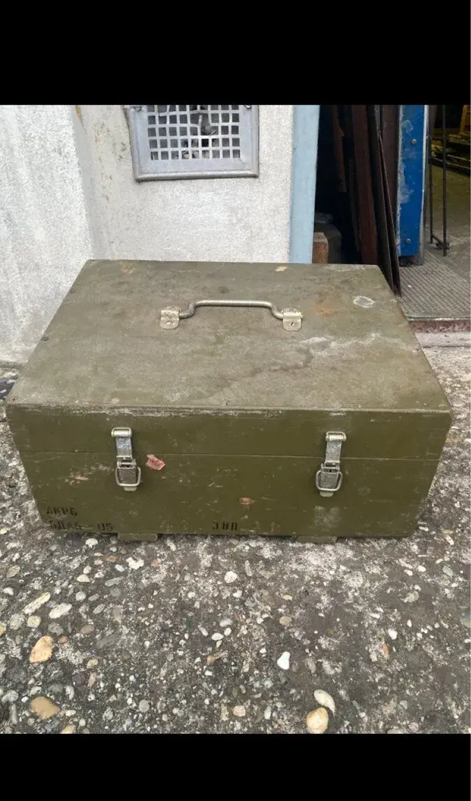 Atómová retro bedňa ZSSR BDAB-05 – Bohunice uložienka