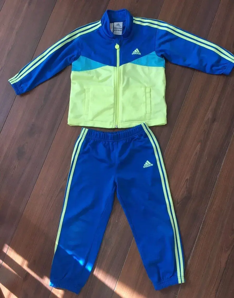 Adidas súpravu 98