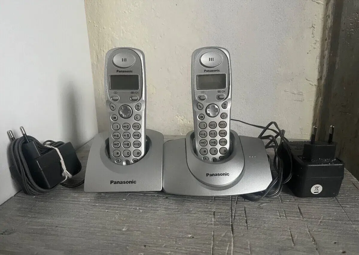 Bezdrotovy telefon Panasonic KX-TG1100CE (2 ks)