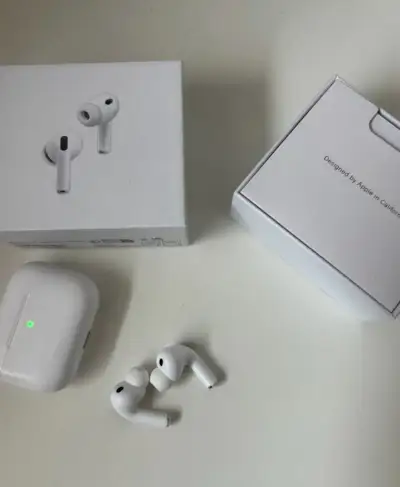 NOVÉ Apple Airpods Pro 3