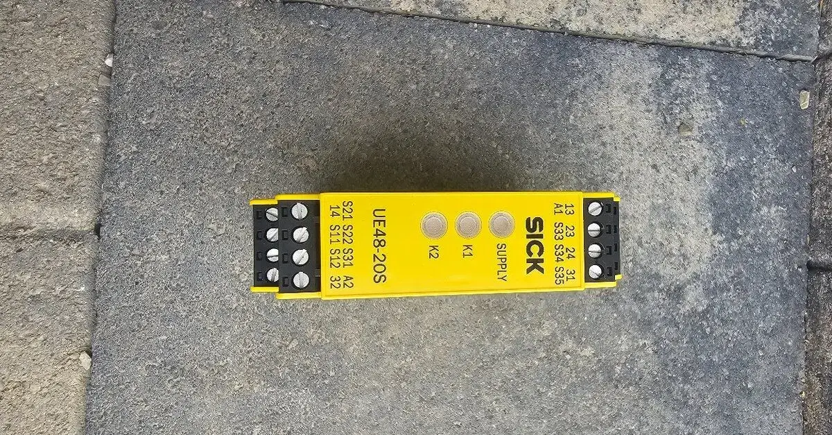 Bespecnostné relé SICK UE48- 20S