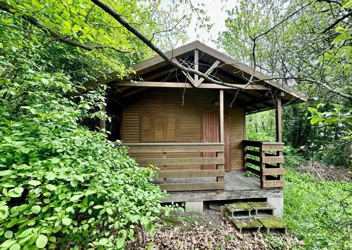 FURČA - STAVEBNÝ POZEMOK 567 M2, PRI OBYTNOM SÚBORE NA HORE.