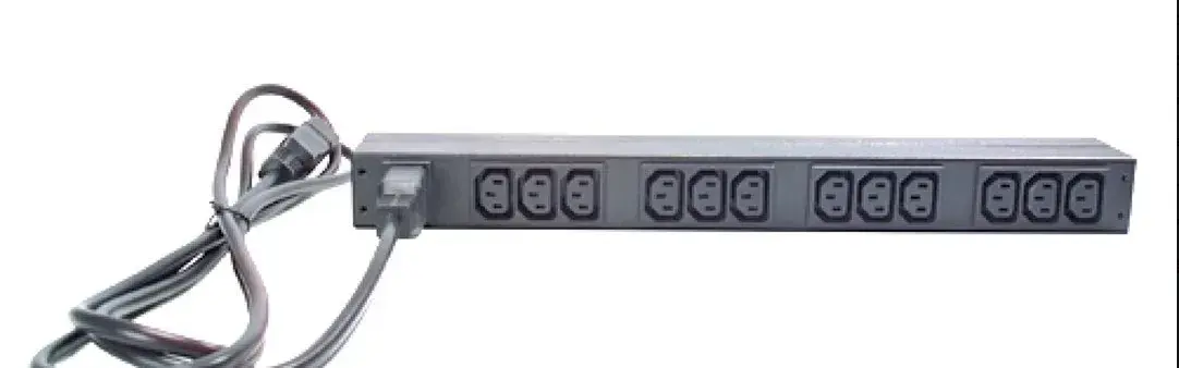 APC AP9565 Rack PDU 1U, 12× C13, 16A – 35 €