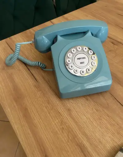 Svadobný telefón