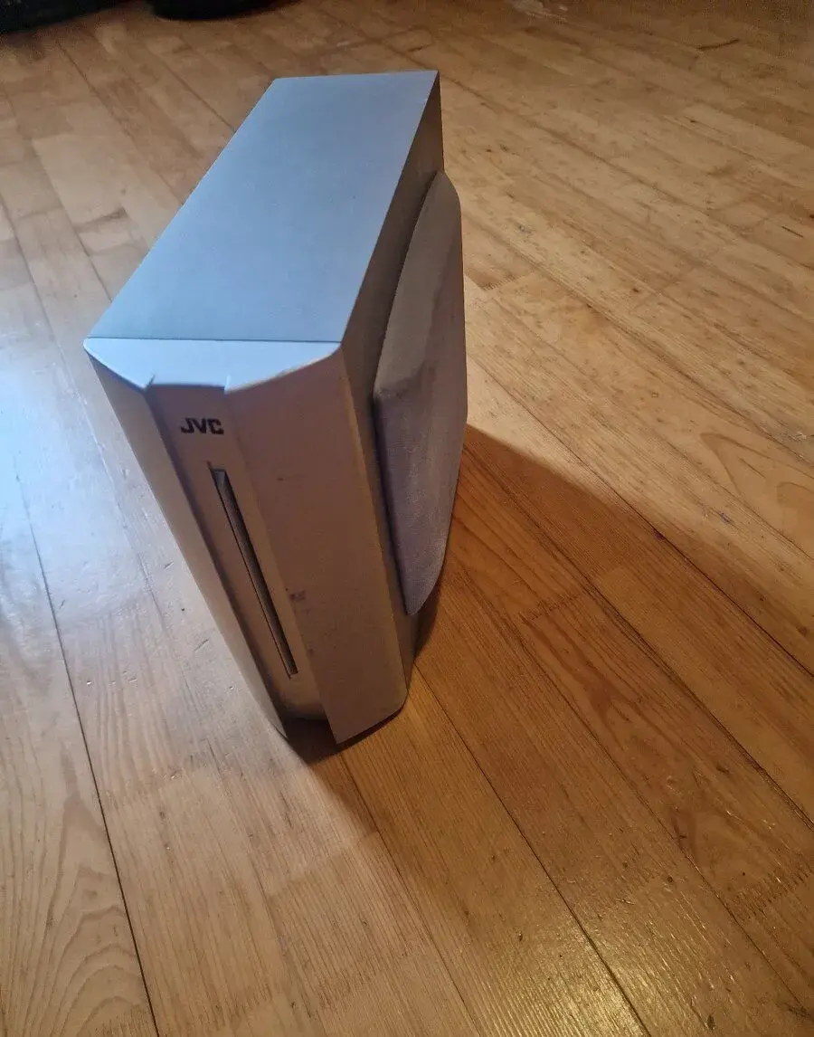 JVC pasívny subwoofer