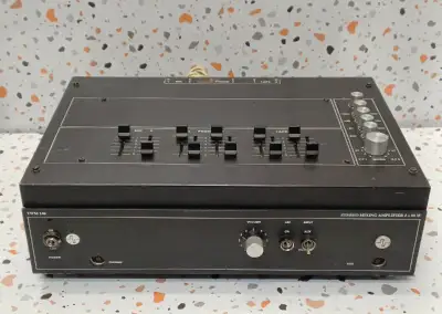 československý mixážny zosilňovač Transiwatt TWM 140