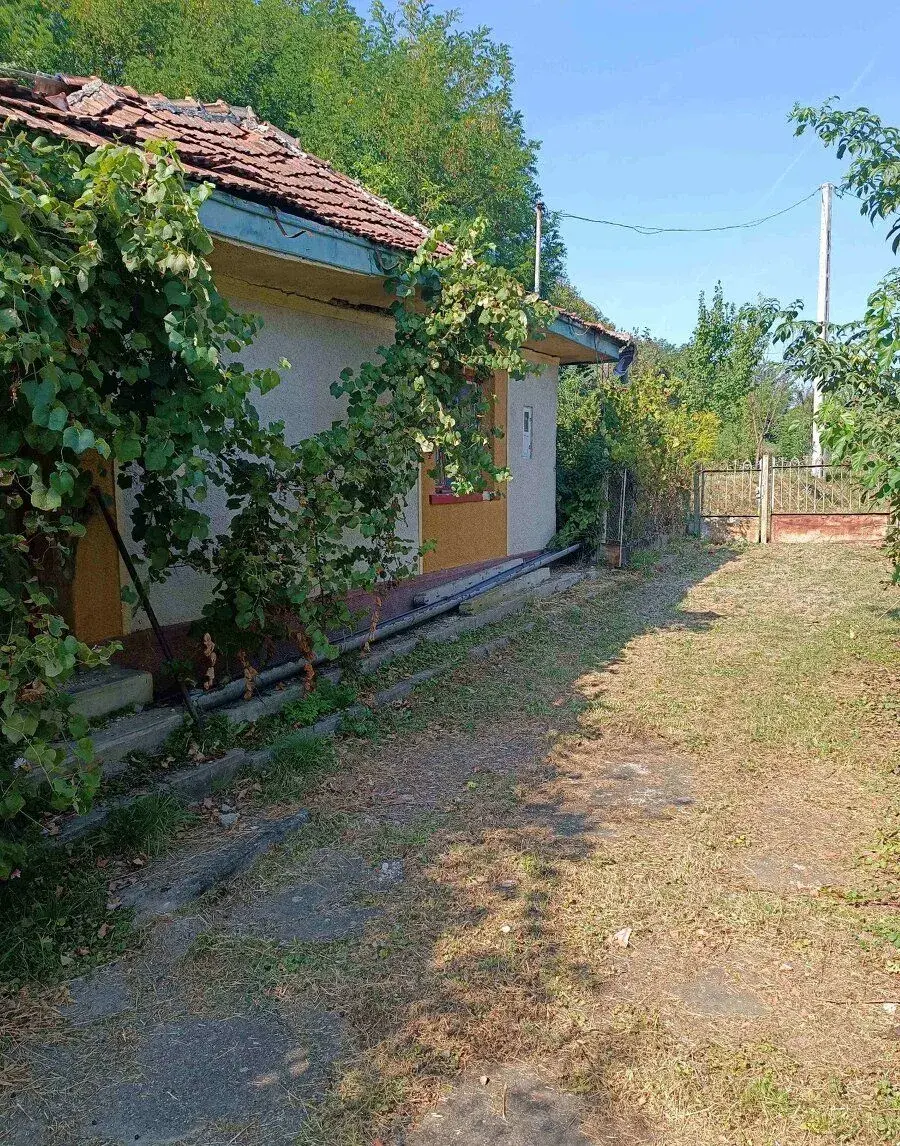 Stavebný pozemok 1737 m2 v Maďarsku 5min od Kechneca