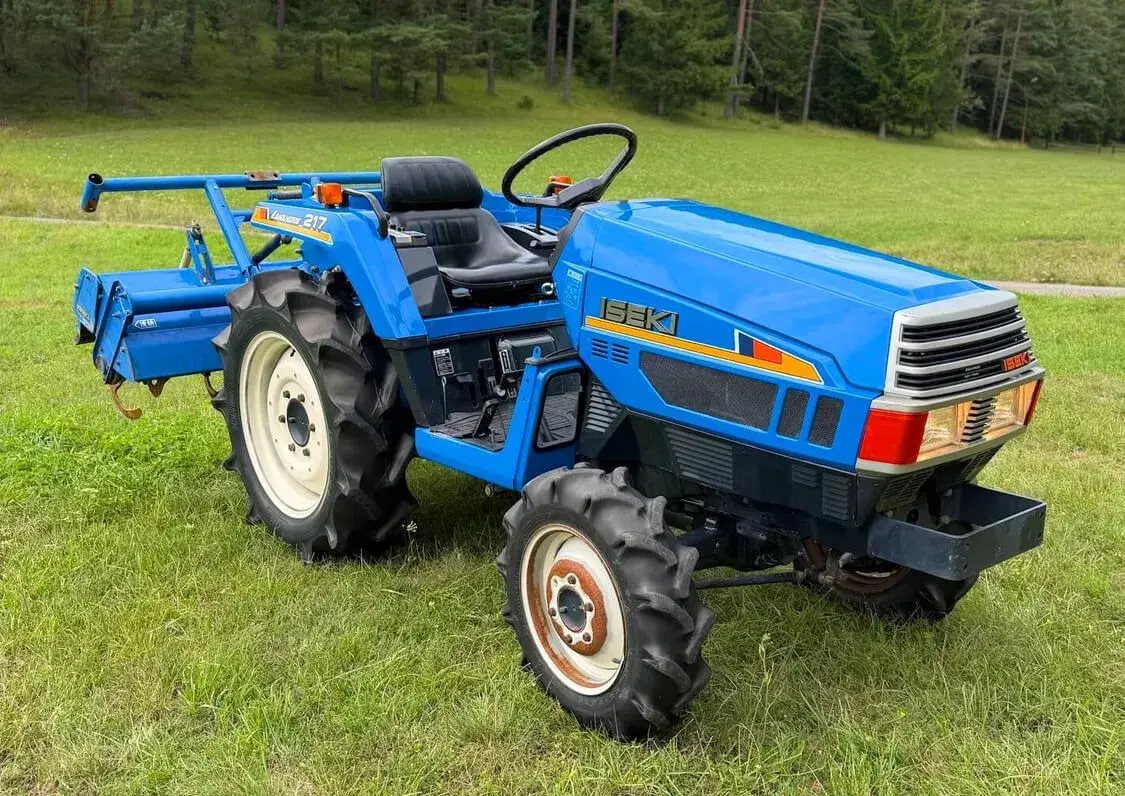 Používaný japonský malotraktor ISEKI LANDHOPPER 217