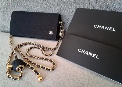 CHANEL VIP GIFT púzdro obal okuliare taška kabelka crossbody