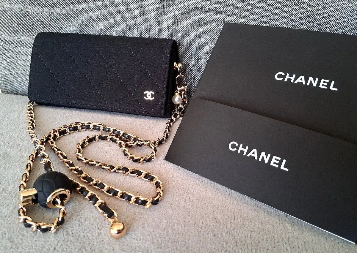CHANEL VIP GIFT púzdro obal okuliare taška kabelka crossbody