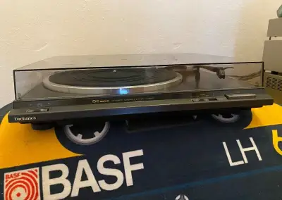 Gramo Technics,Pioneer,Denon,Garrard