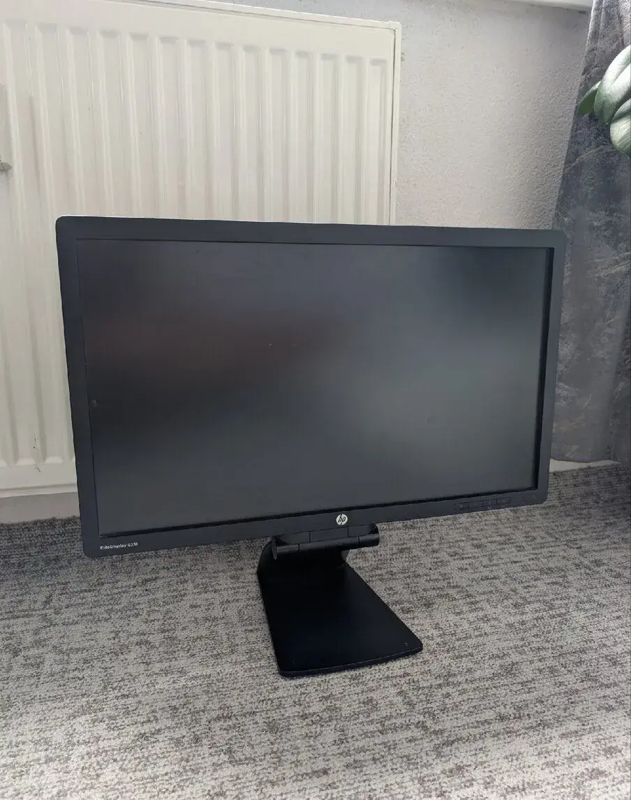 HP EliteDisplay E231
