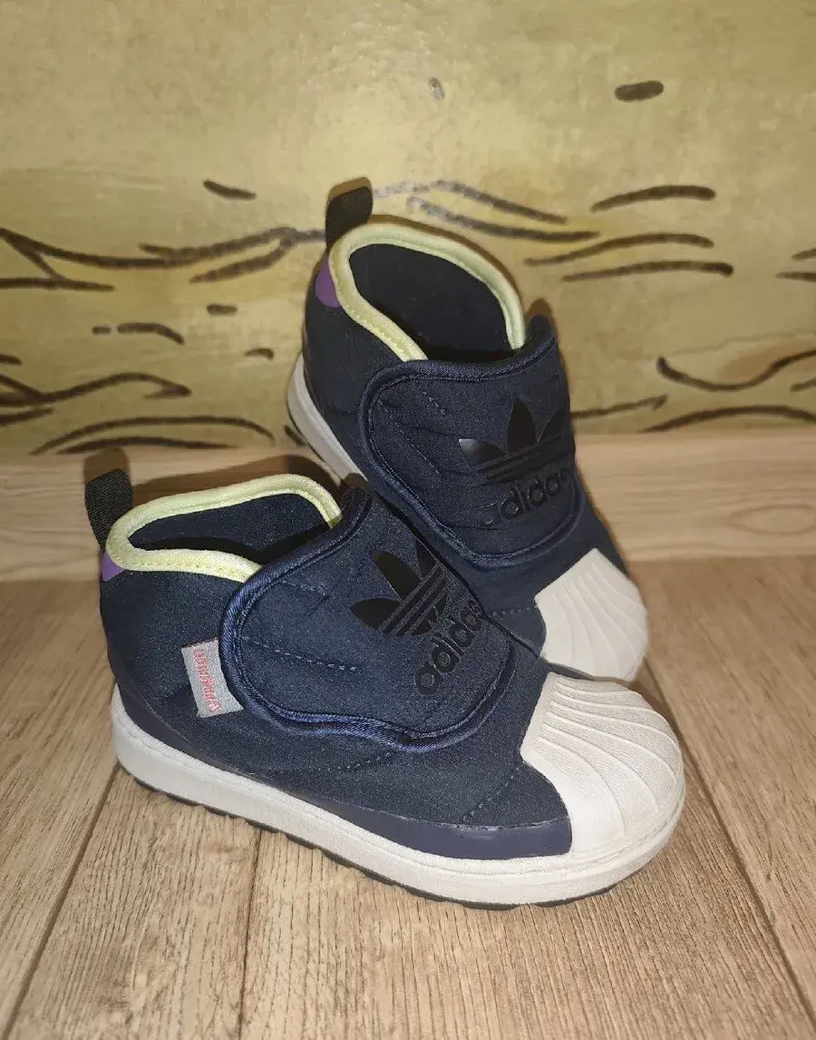 26, Adidas Jesenné botasky prechodné