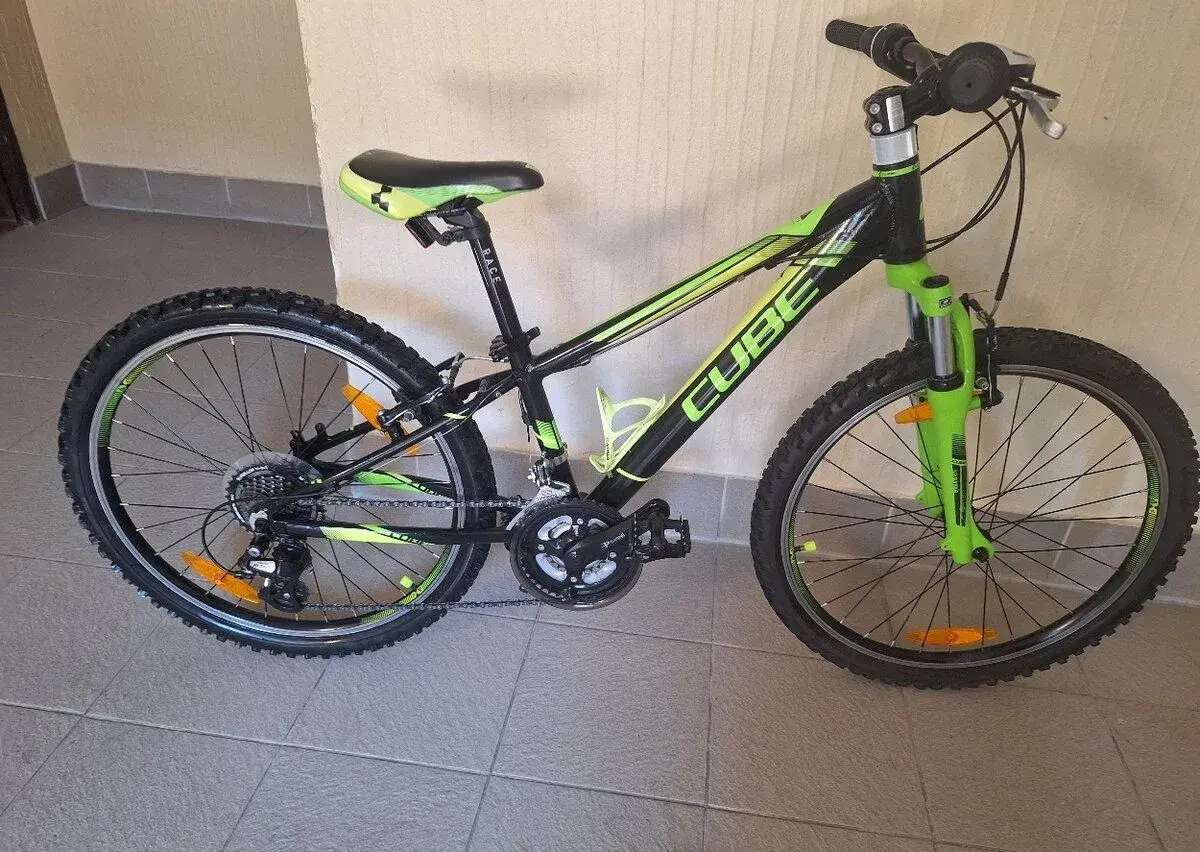 Detský bicykel 24kola Cube zeleny