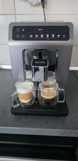 Kávovar Krups EA89