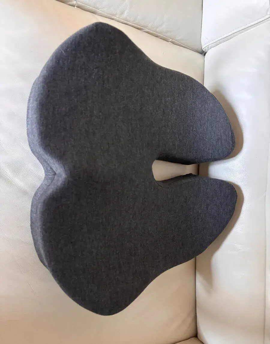 Ergonomicky podsedak z pamatovej peny v zaruke