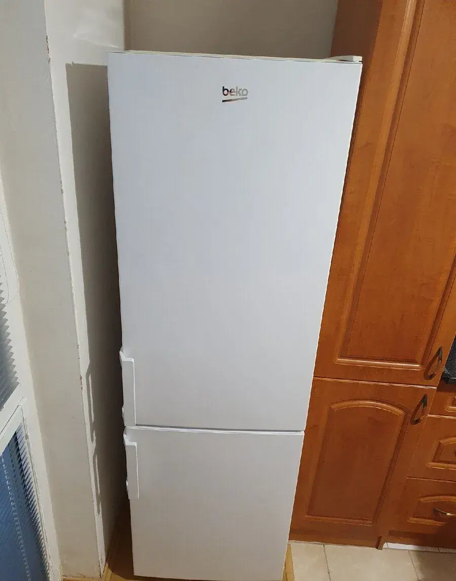Beko -kombinovaná chladnička s mrazničkou, 270 l