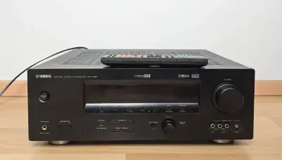 Yamaha RX-V459 /Optika/SUb Out/FM s RDS