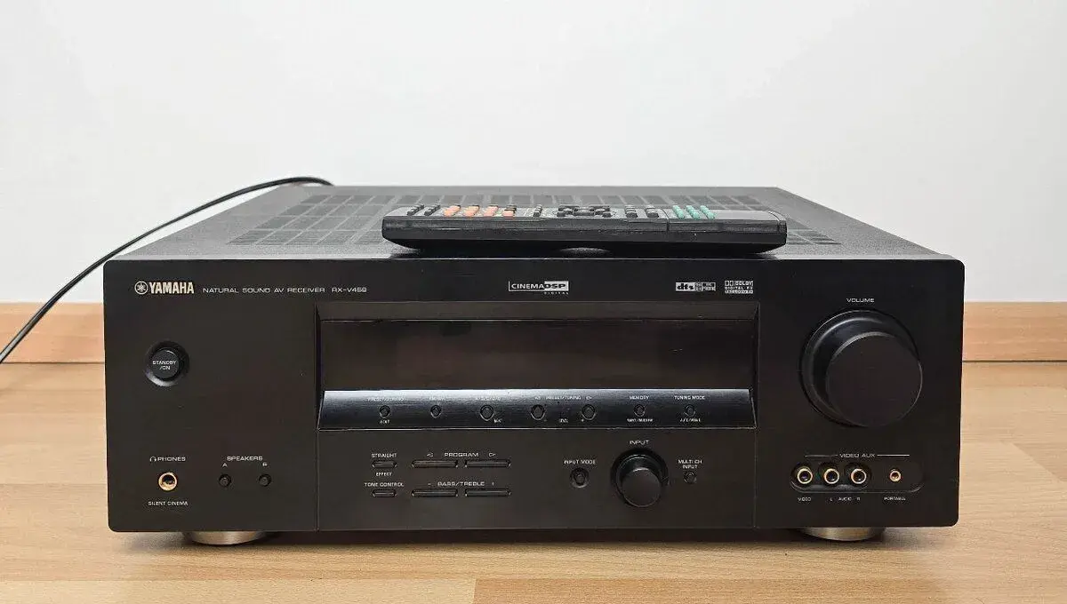 Yamaha RX-V459 /Optika/SUb Out/FM s RDS