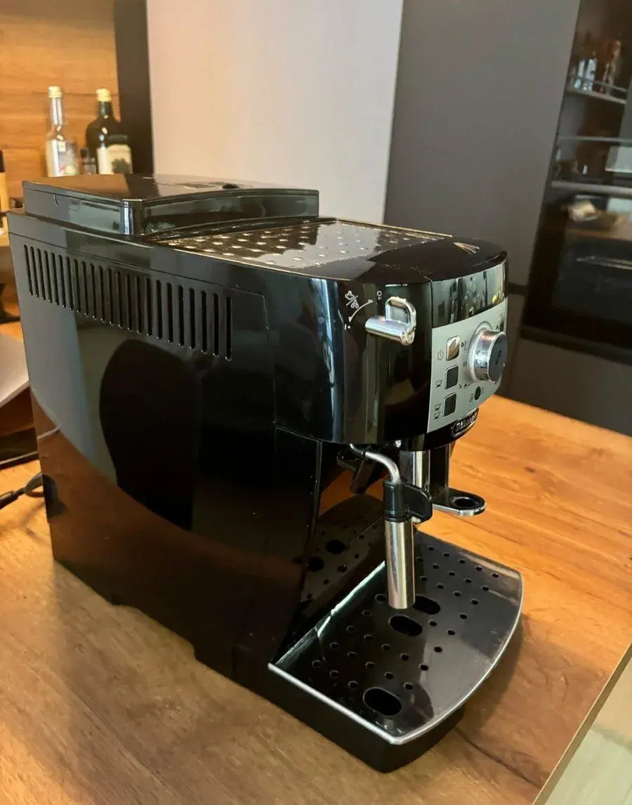 Kávovar De’Longhi Magnifica S