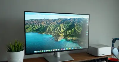 27" Dell U2723QE UltraSharp 4K