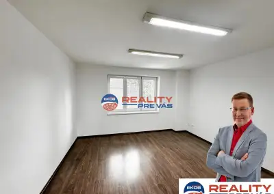 Kancelársky priestor v centre mesta 29 m2 - Púchov