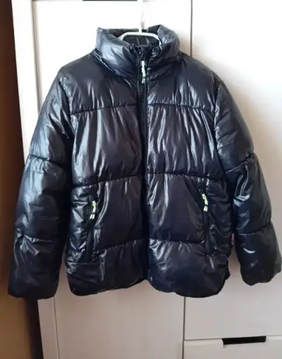 Lesklá zimna bunda