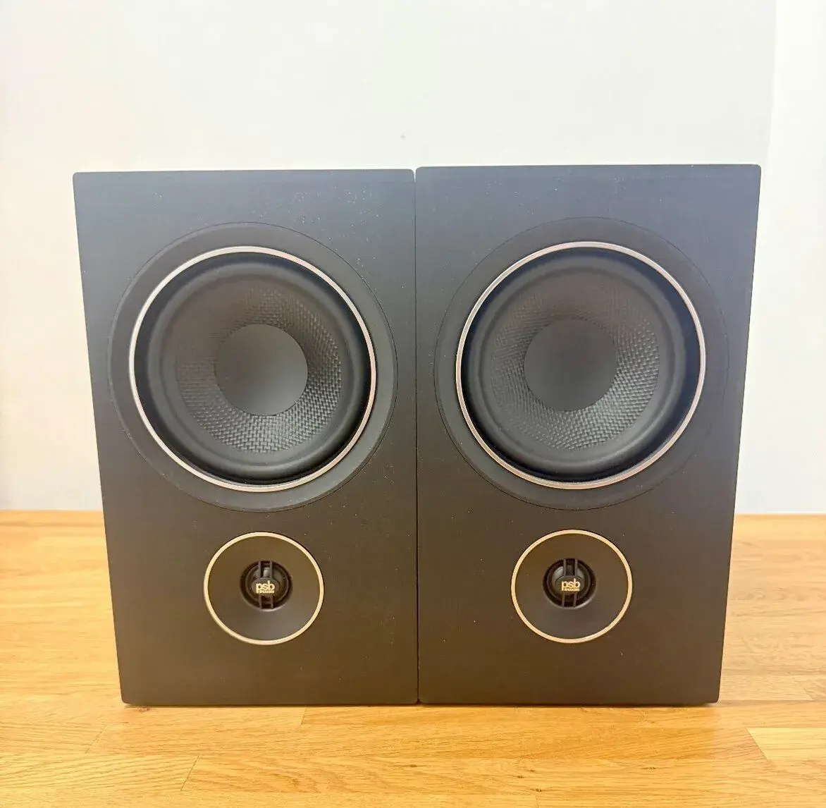 PSB Alpha P5