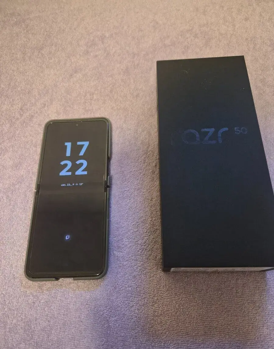 Motorola Razr 50