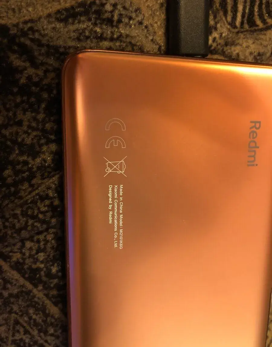 Úplne nový mobil Xiaomi model M2101K6G za 20 eur