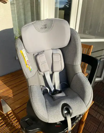 Britax Romer Dualfix M i-SIZE Marble Grey