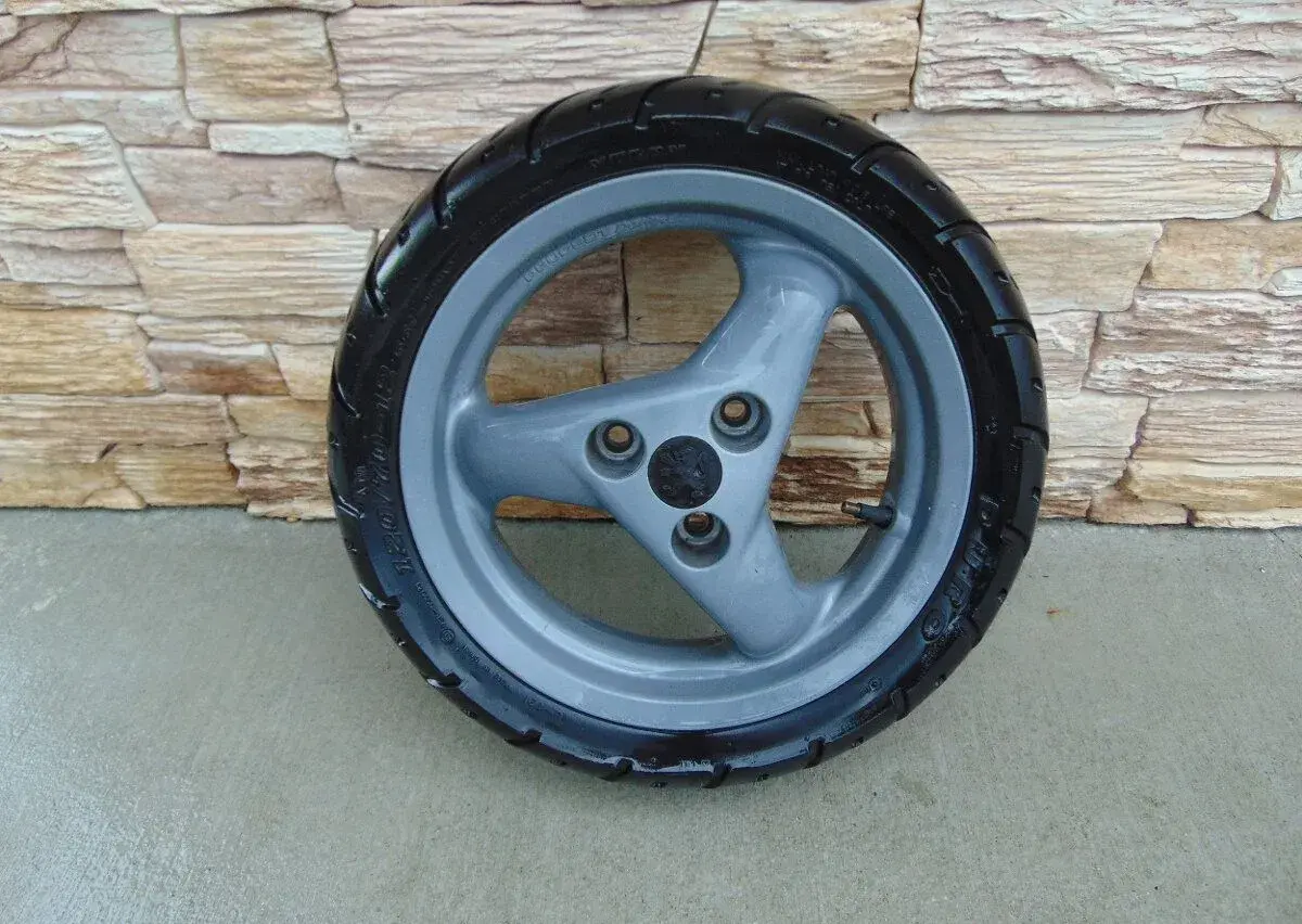 PEUGEOT koleso - disk + pneumatika na skuter E12
